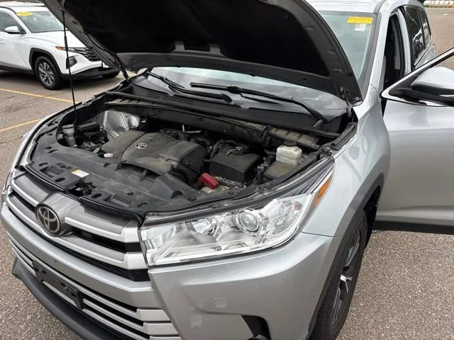 Used 2019 Celestial Silver Metallic Toyota LE image 17