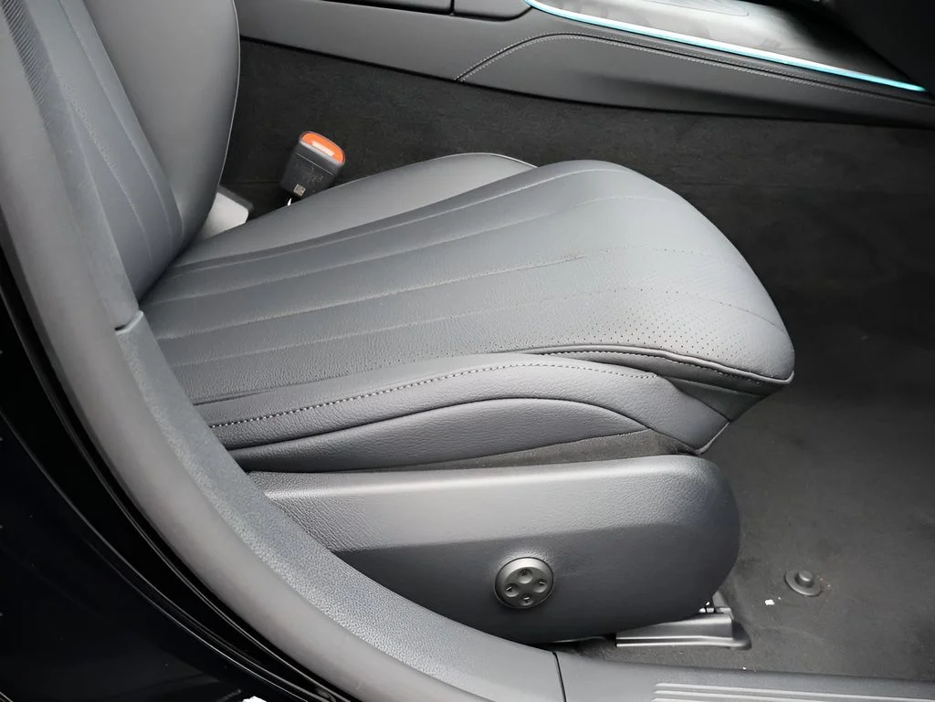 New 2026 Black Mercedes-Benz E 350 image 12