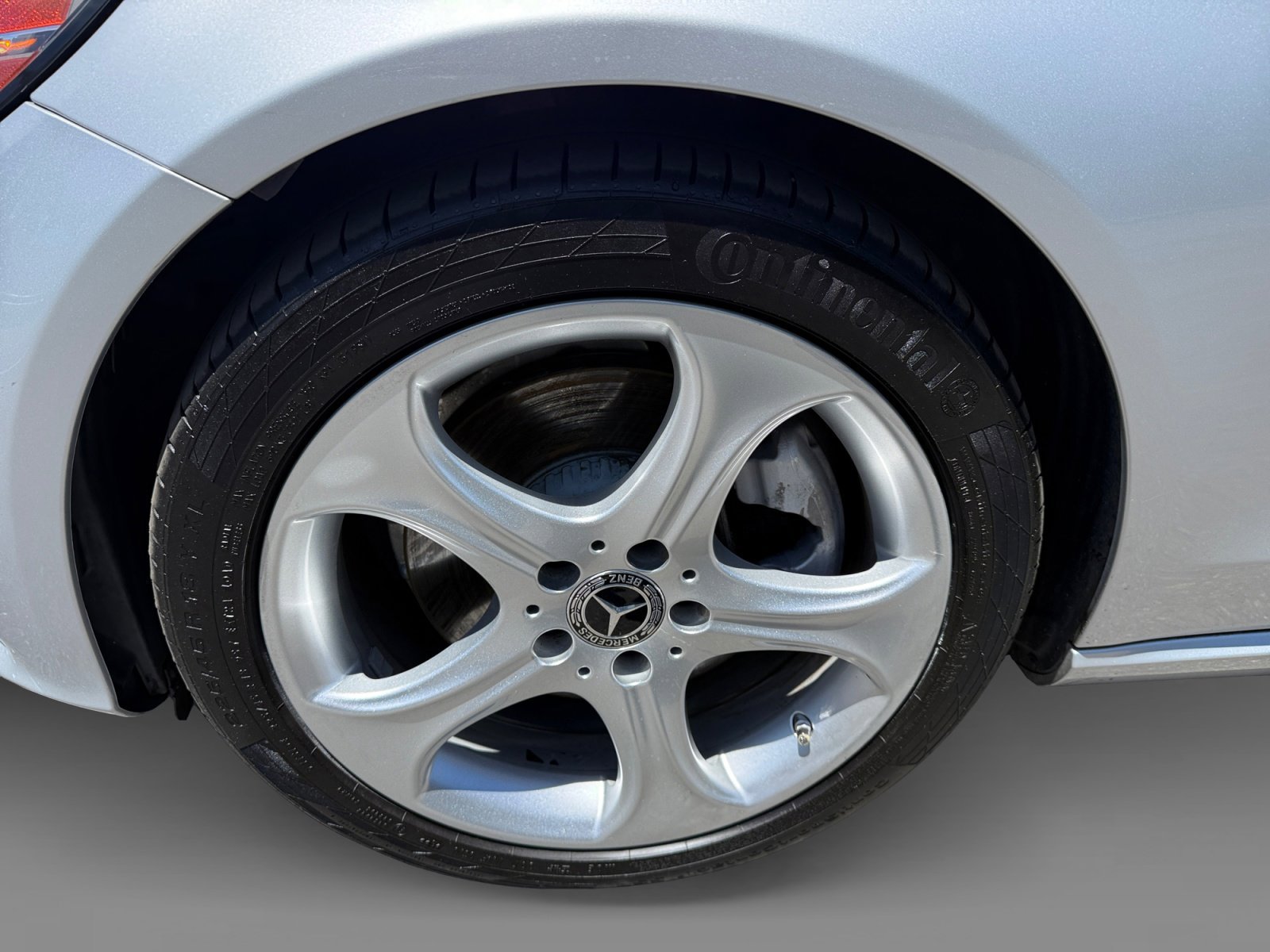 Used 2017 Diamond Silver Metallic Mercedes-Benz C 300 image 9
