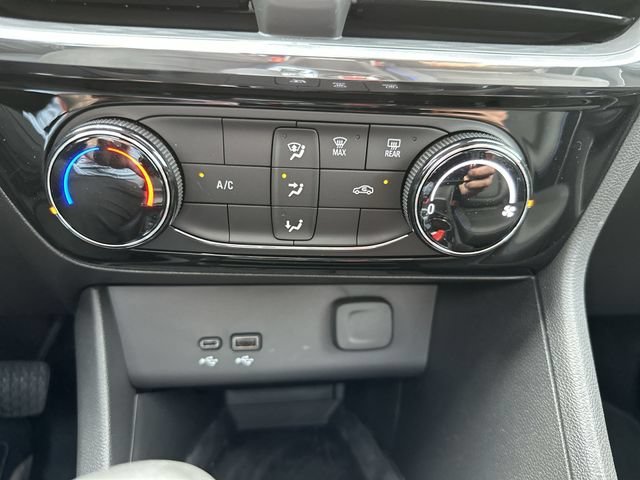 2026 Buick Encore GX Sport Touring - Photo 19