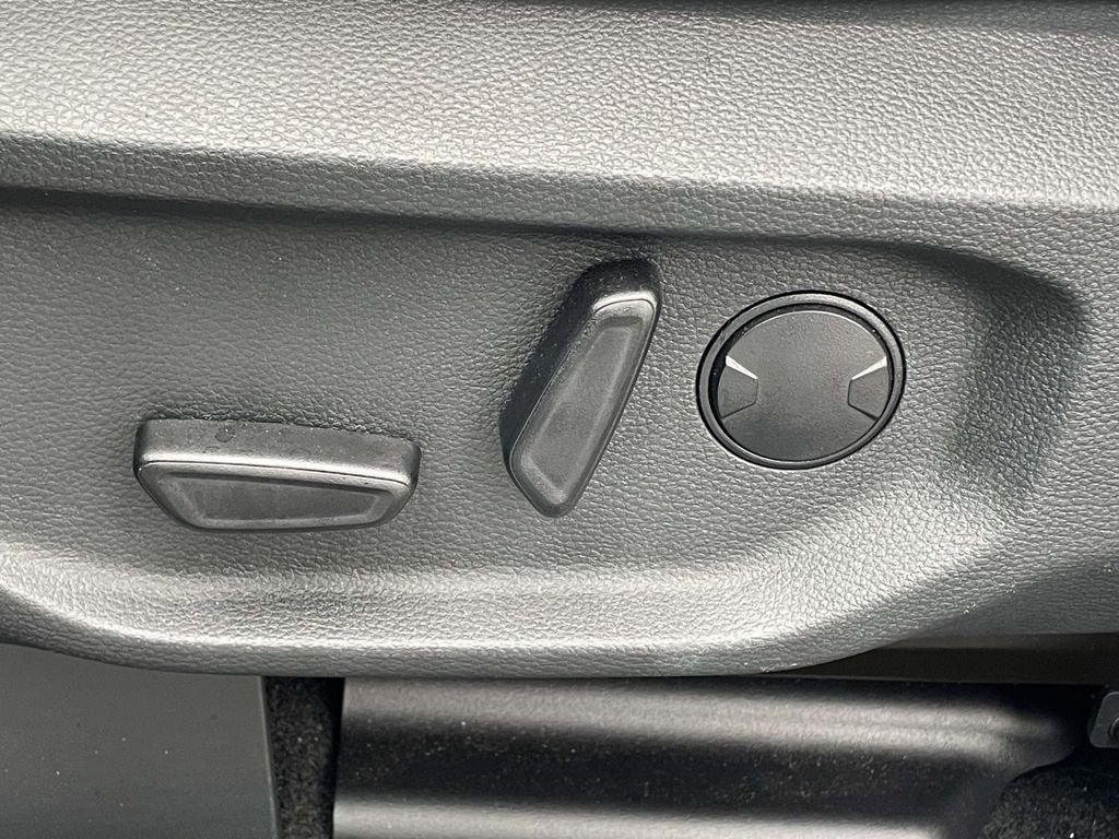 Used 2025 Azure Gray Metallic Tri-Coat Ford LARIAT image 8