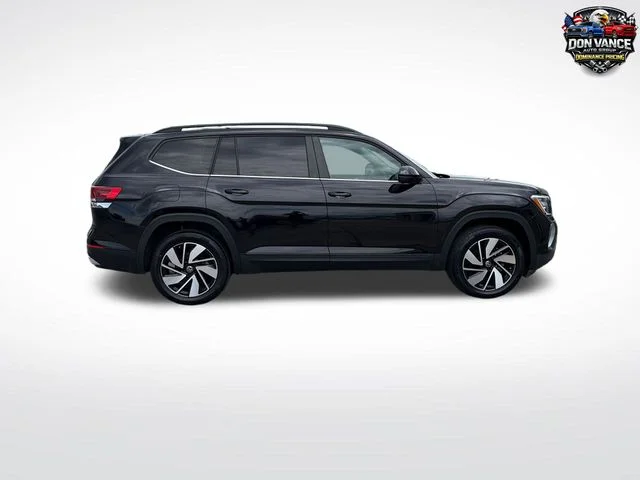 Used 2025 Black Volkswagen 2.0T SE w/Technology image 6