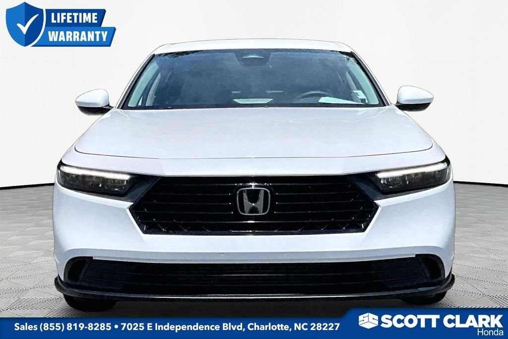 Used 2024 White Honda LX image 2