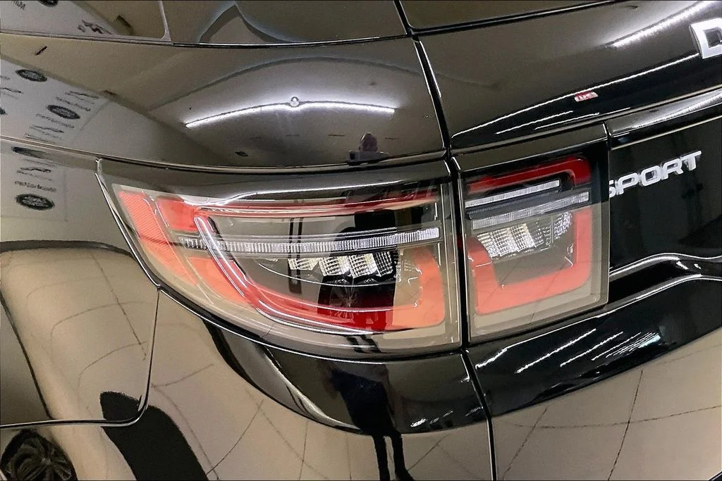 Used 2023 Black Land Rover S image 26