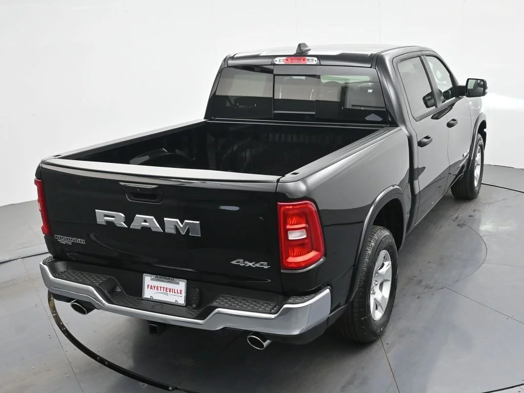 New 2026 Diamond Black Crystal Pearl-Coat Exterior Paint RAM Big Horn/Lone Star image 29