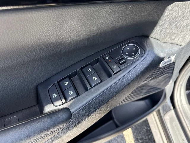 New 2026 Fusion Black Kia SX image 12