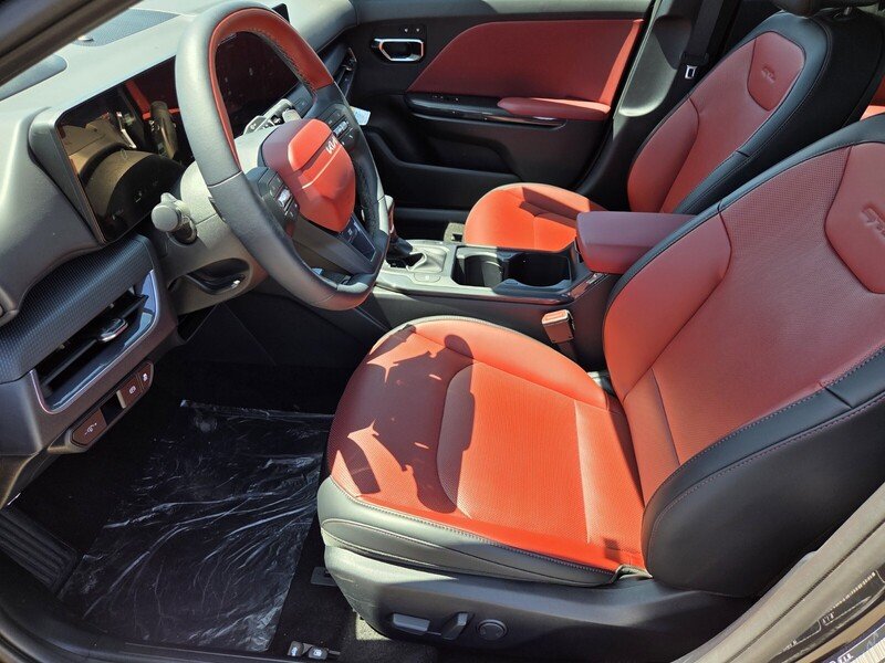 New 2026 Interstellar Gray Kia GT-Line image 6