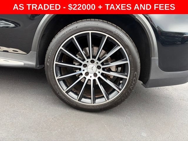Used 2018 Black Mercedes-Benz 4MATIC® image 9