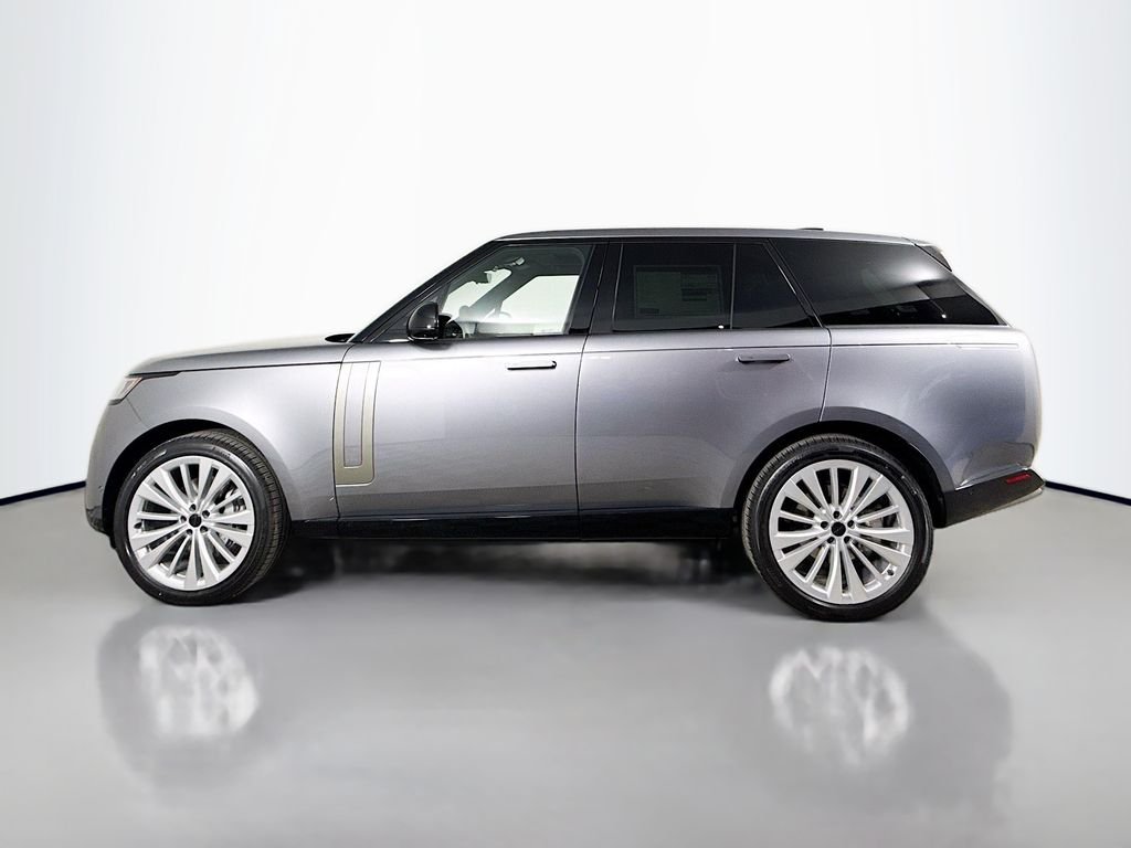New 2026 Eiger Grey Land Rover SE image 8
