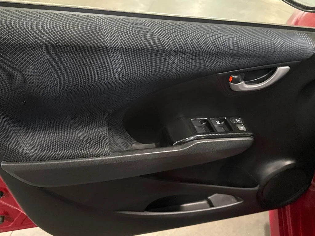 Used 2009 Red Honda Sport image 7