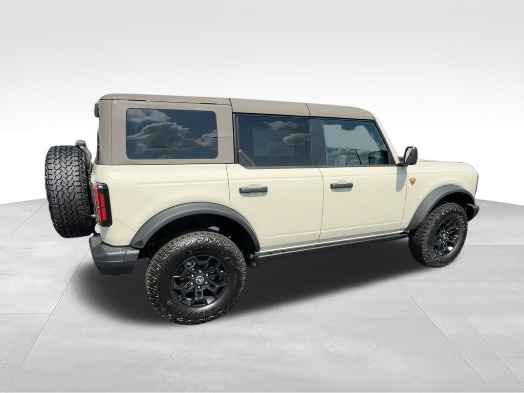New 2026 Desert Sand Ford Badlands® image 8
