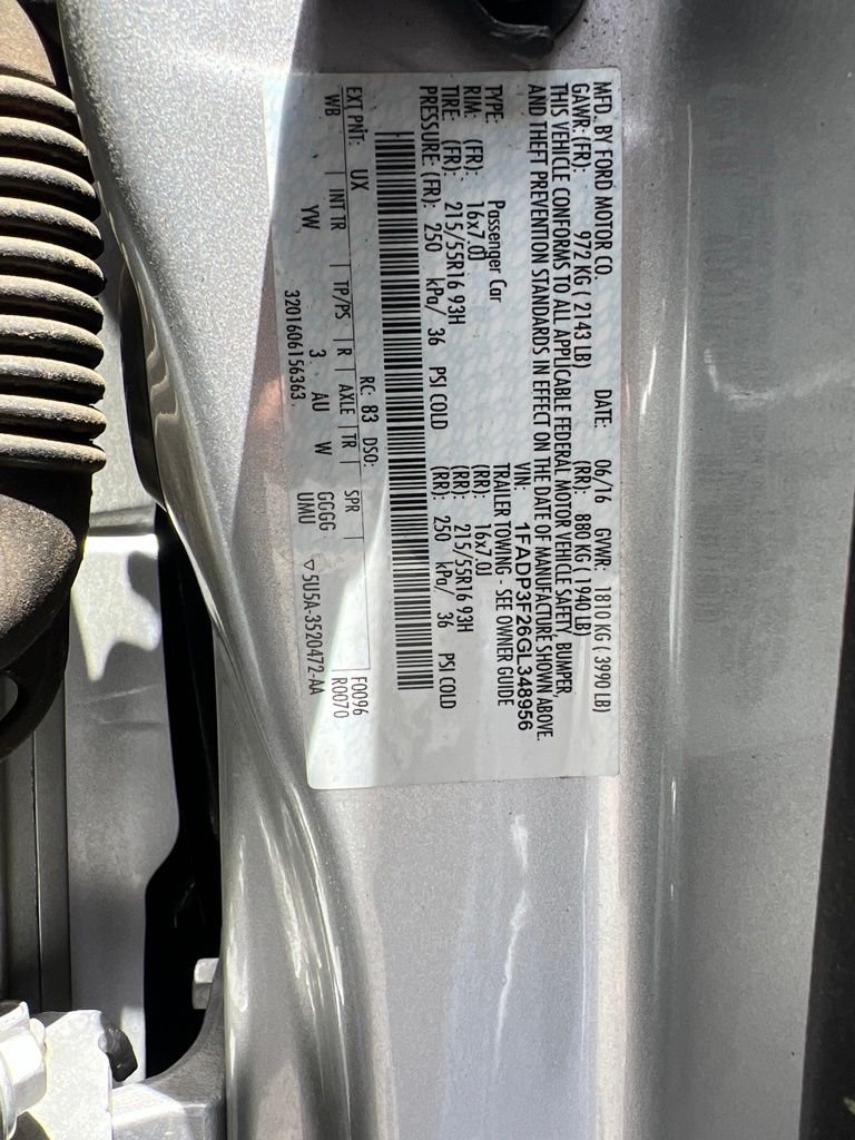 Used 2016 Silver Ford SE image 8