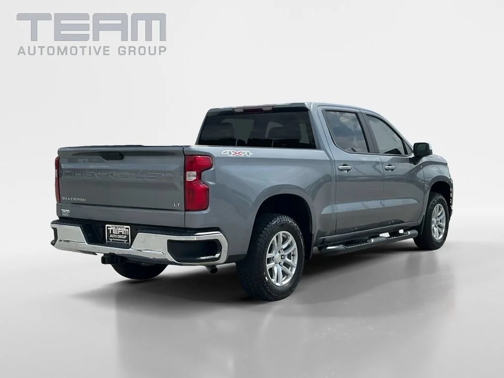Used 2020 SATIN STEEL METALLIC Chevrolet LT image 7
