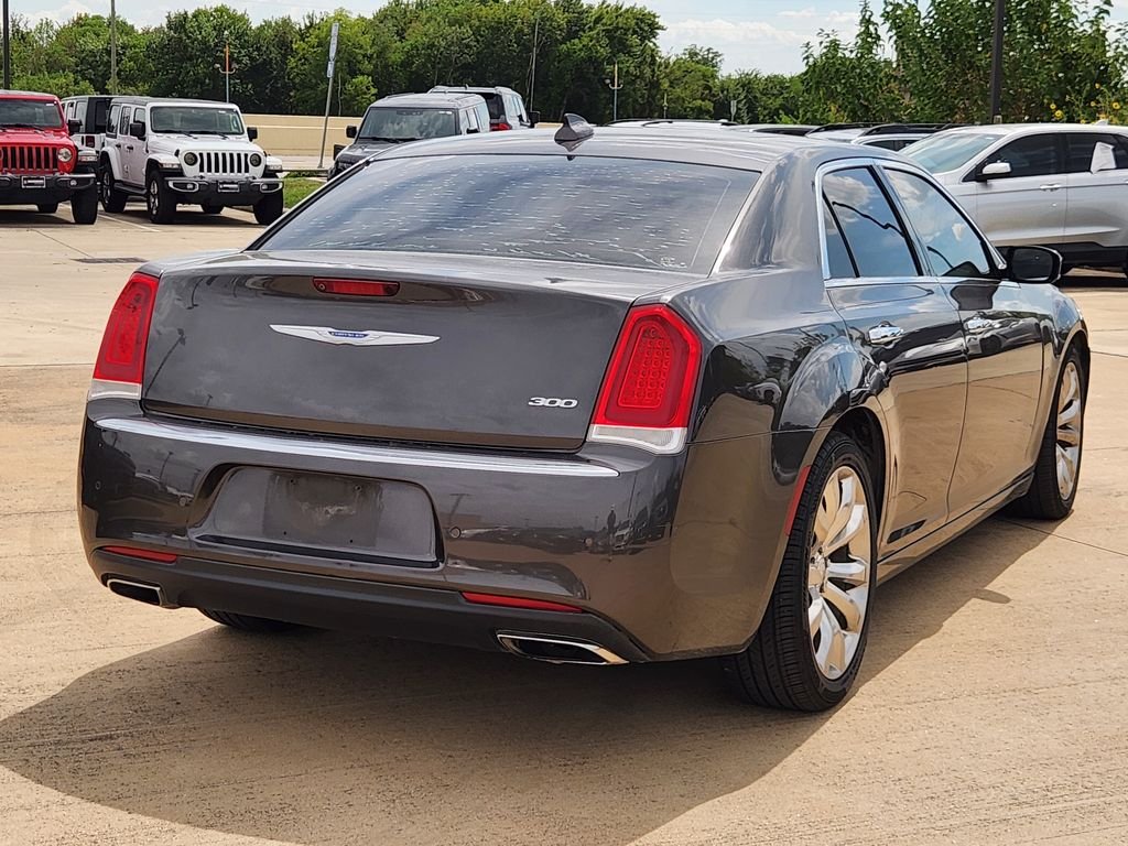 Used 2019 Granite Crystal Metallic Clearcoat Chrysler Limited image 8