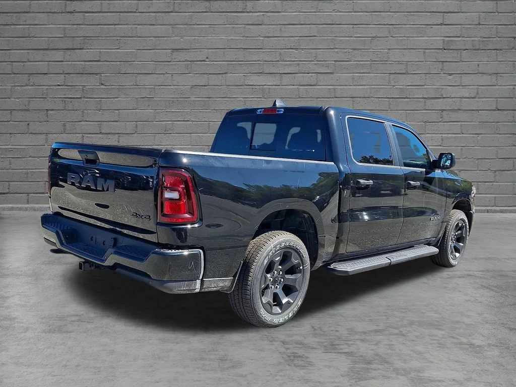 New 2026 Diamond Black Crystal Pearlcoat Ram Express image 8
