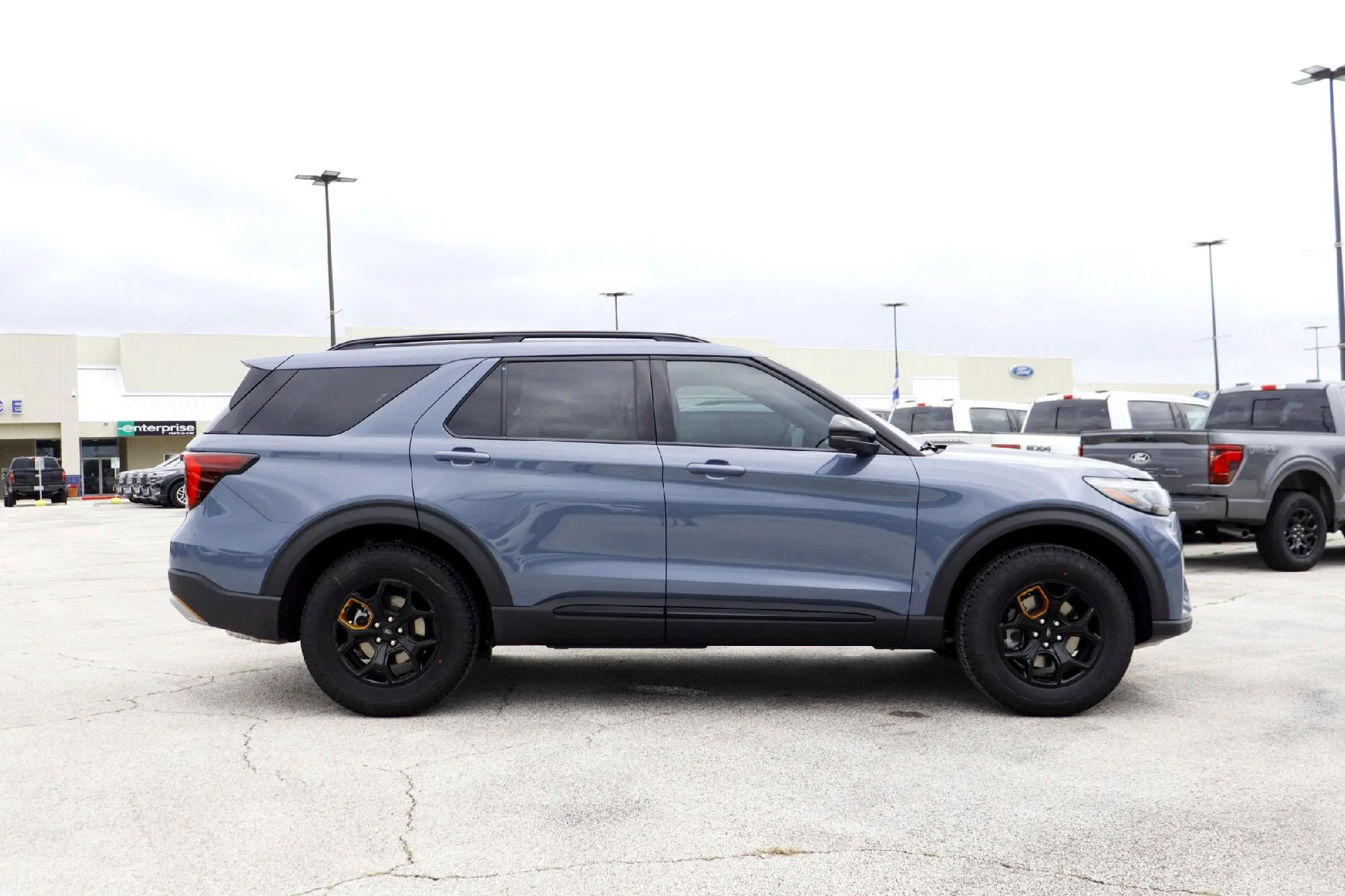 New 2026 Vapor Blue Metallic Ford Tremor image 4