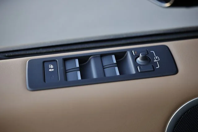 New 2026 Varesine Blue Land Rover  Tempest Edition image 18