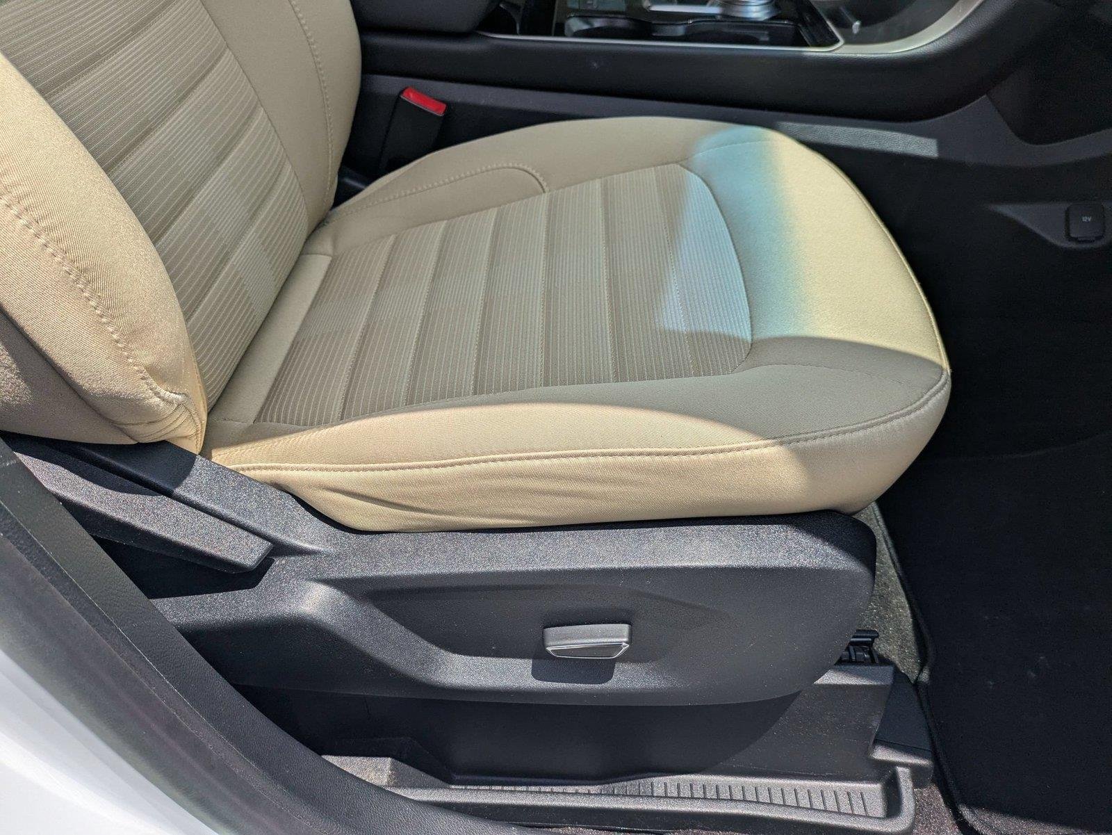 Used 2019  Ford SEL image 35