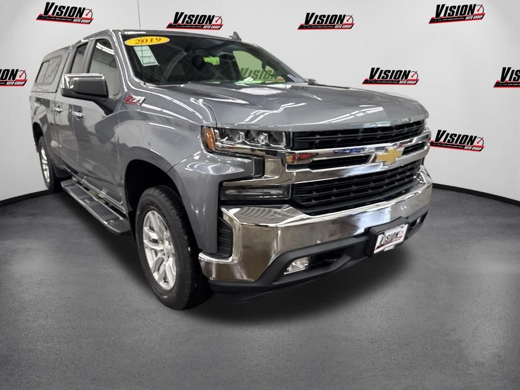 Used 2019 Gray Chevrolet LT image 3