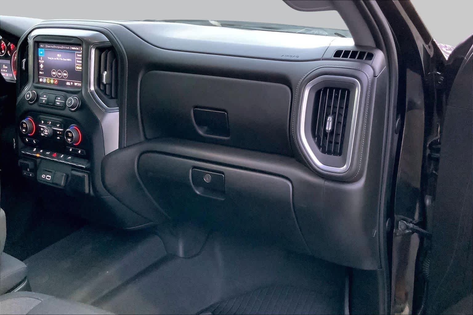 Used 2019 Black Chevrolet LT image 16