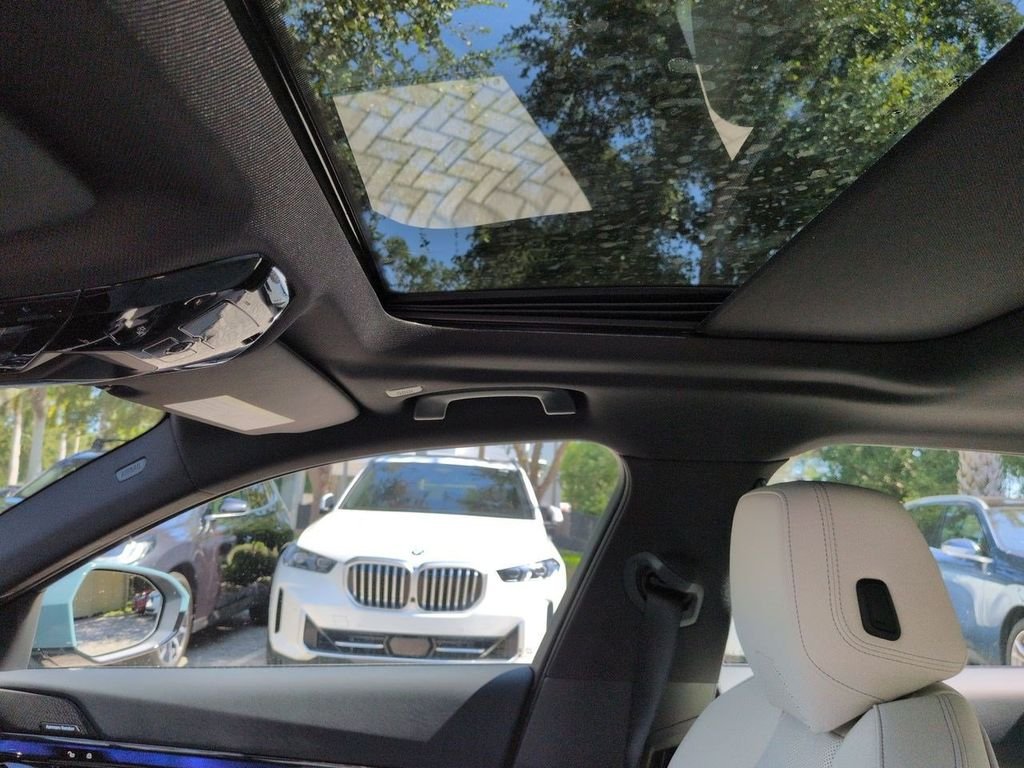 New 2027 Cape York Green Metallic BMW 530i image 19