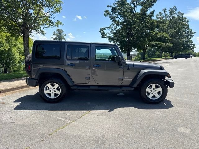 Used 2014 Gray Jeep Unlimited Sport image 9