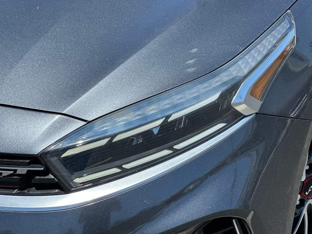 Used 2022 Gray Kia GT image 3