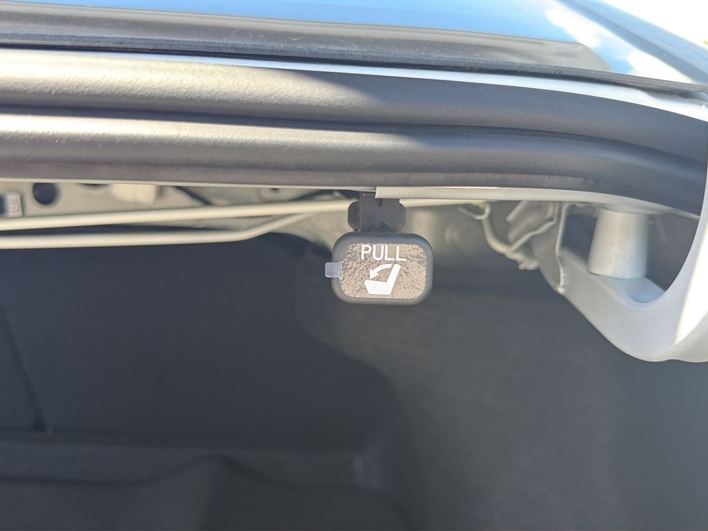 New 2027 White Nissan SR image 17