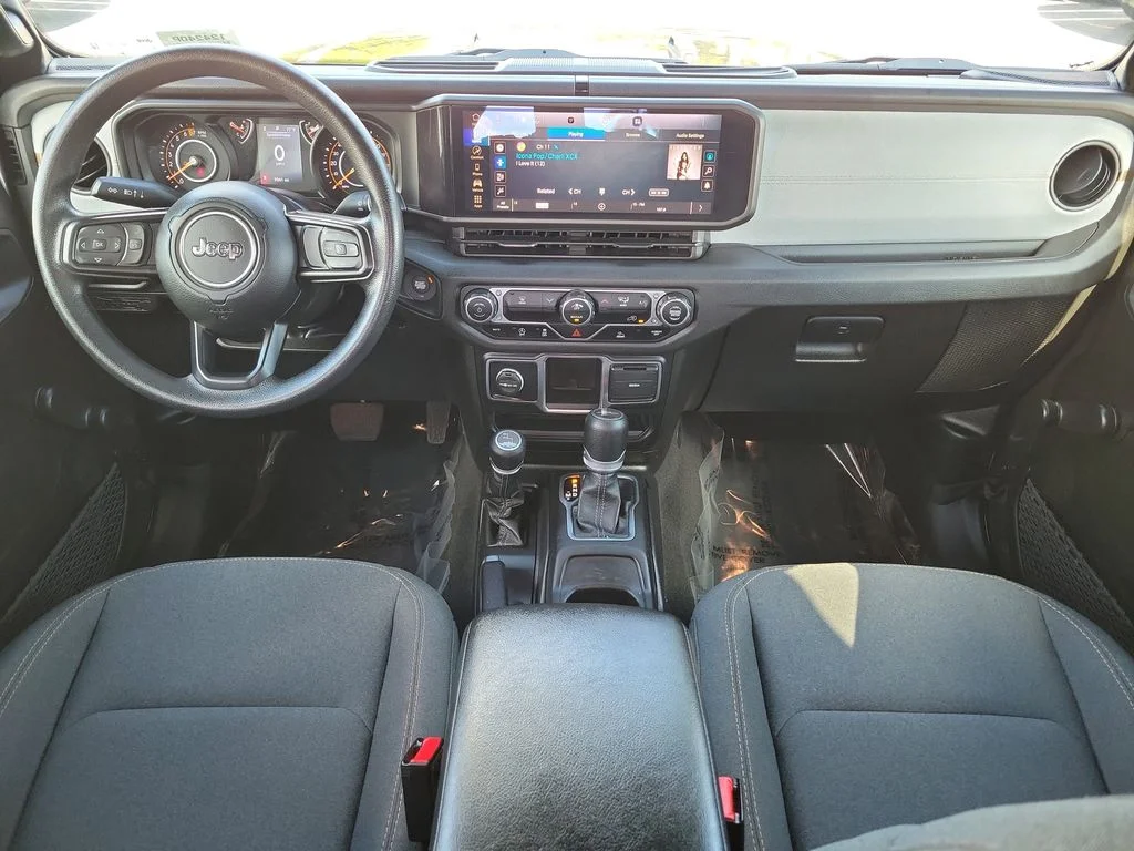 2024 Jeep Gladiator Sport - Photo 16