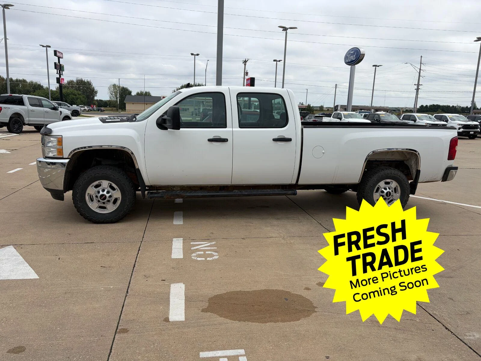Used 2014 Summit White Chevrolet Work Truck image 11