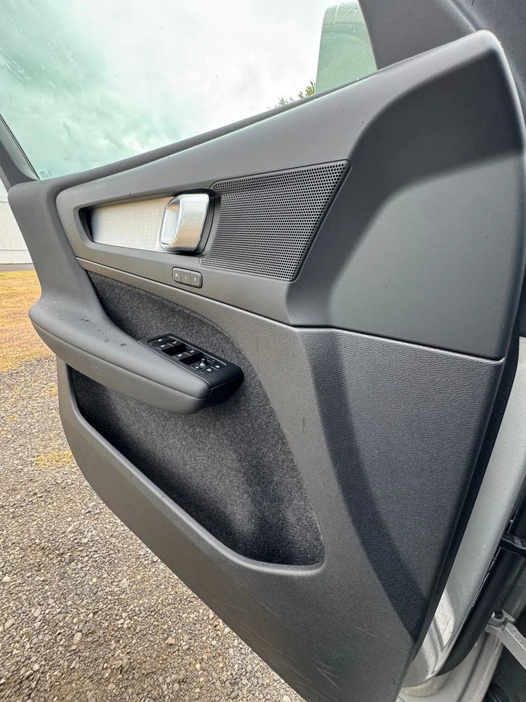 2024 Volvo XC40 Core - Photo 14