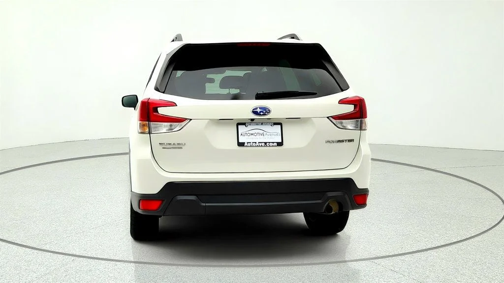 Used 2022 Crystal White Pearl Subaru Premium CVT w/ Blind Spot Detection & Power Rear Gate image 6