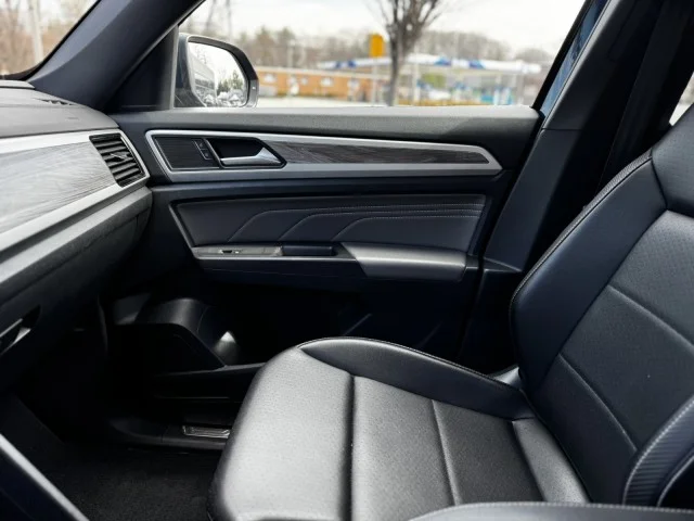 2022 Volkswagen Atlas Cross Sport SE w/Tech - Photo 16