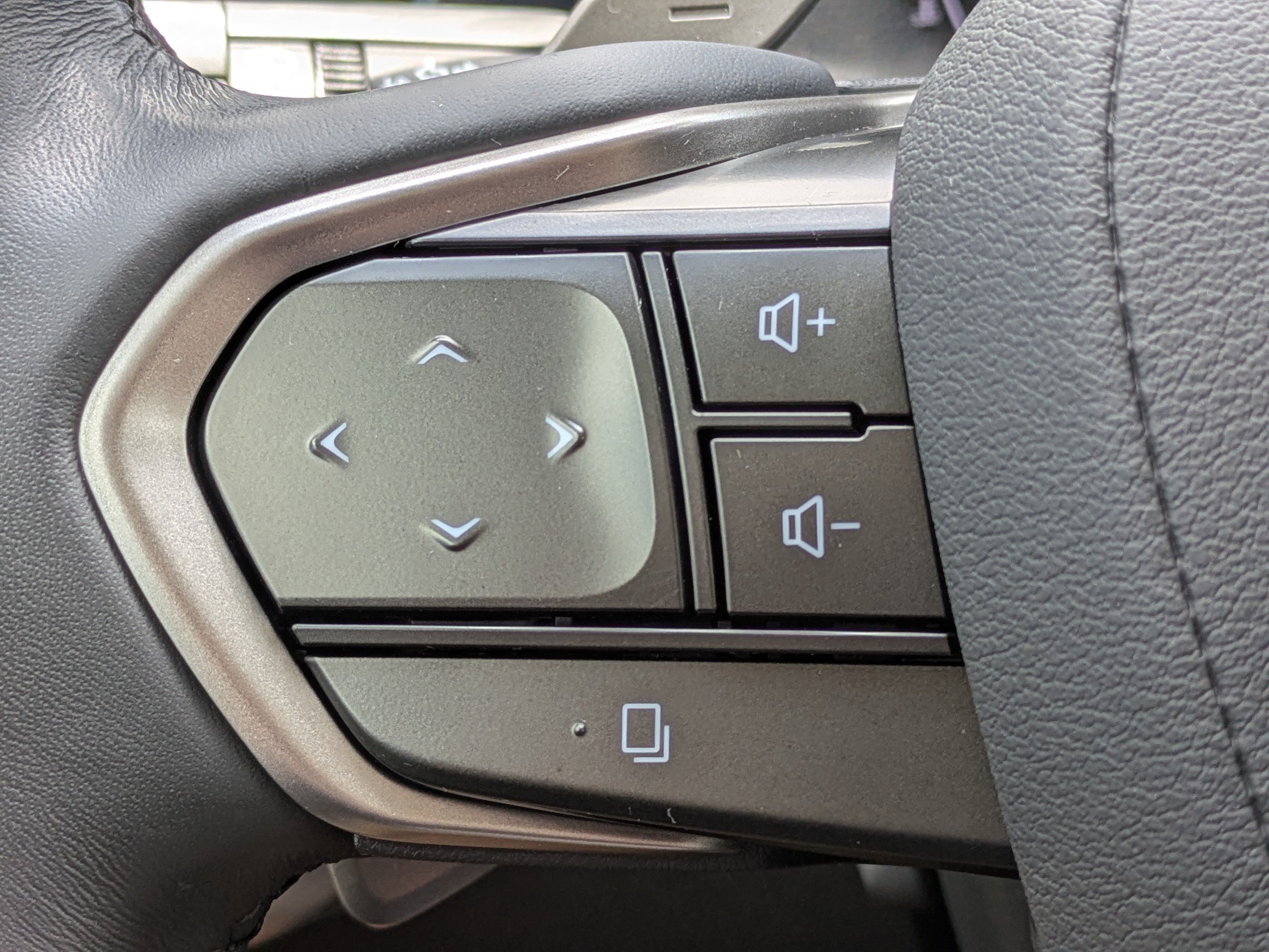 2023 Lexus RX 350 - Photo 27