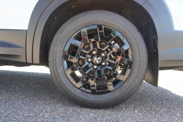 2025 Mitsubishi Outlander Trail Edition - Photo 14