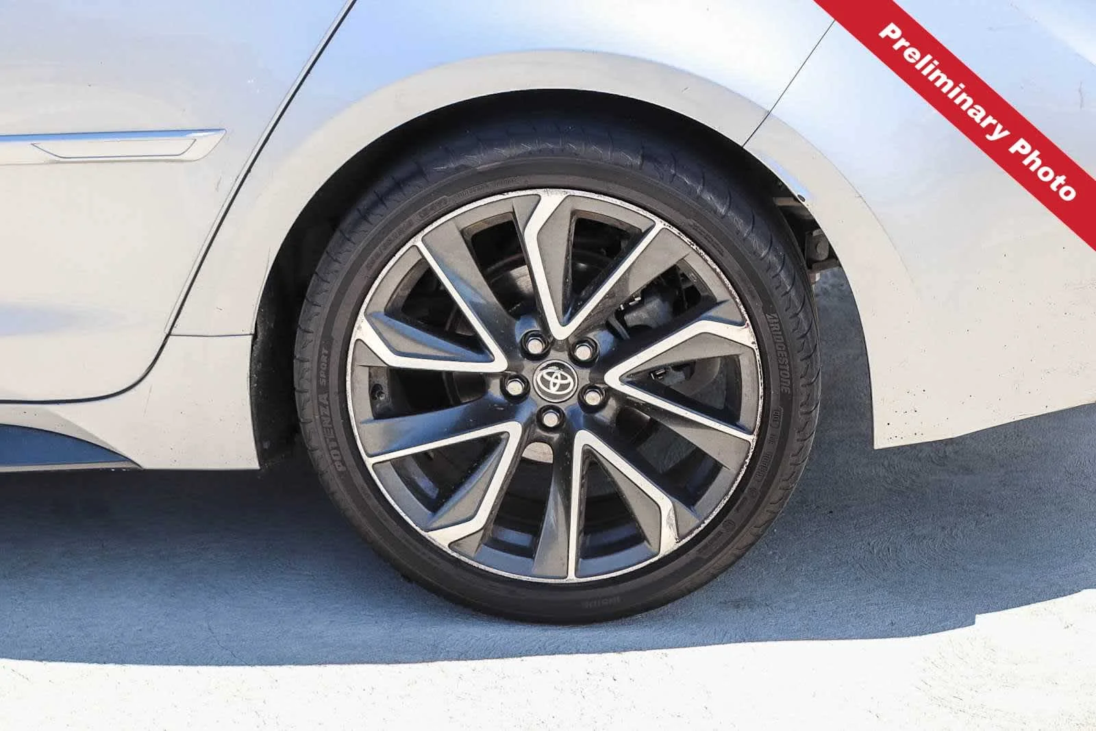 Used 2020 Classic Silver Metallic Toyota SE image 11