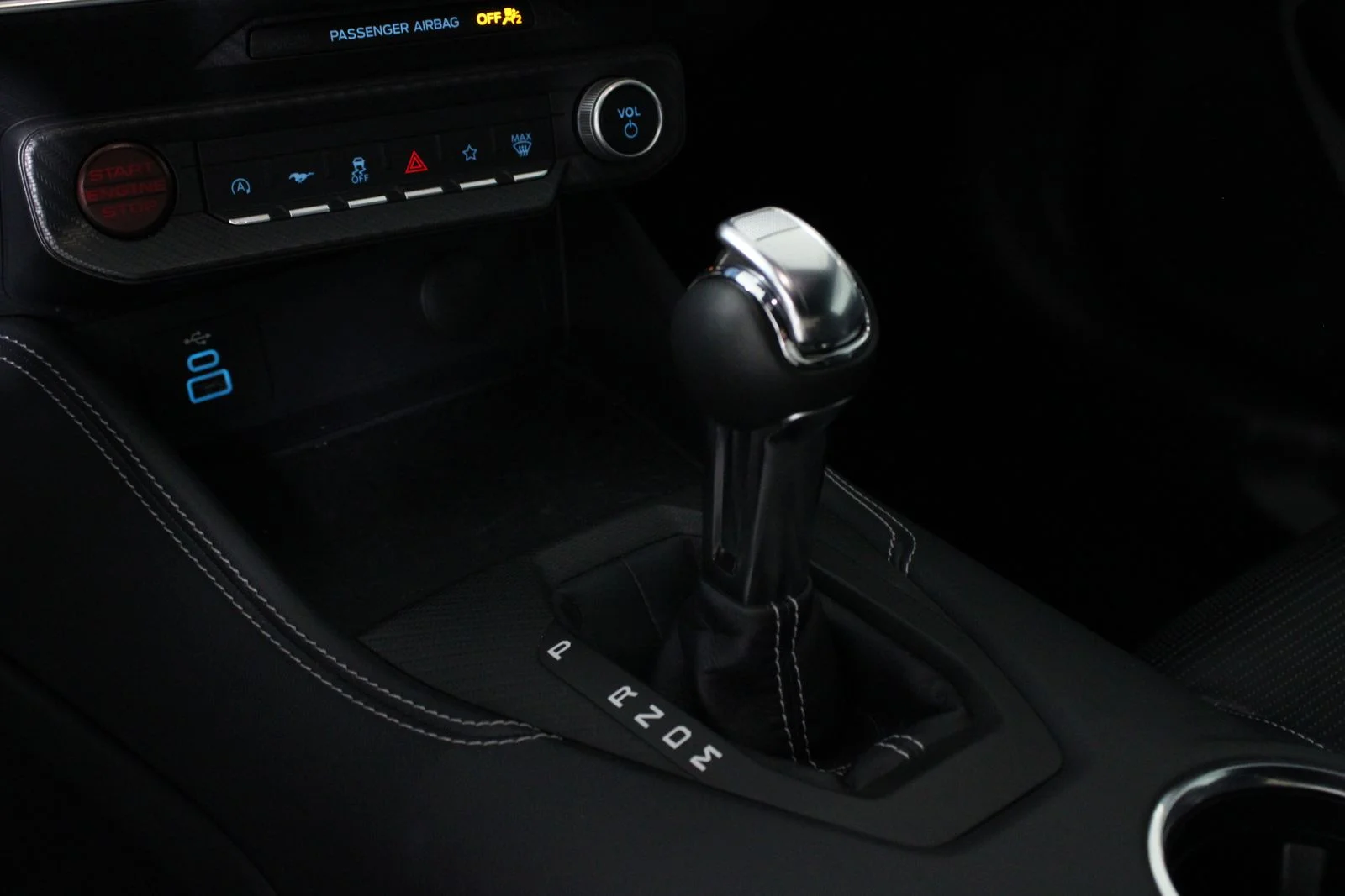 Used 2025 Black Ford GT Premium image 18