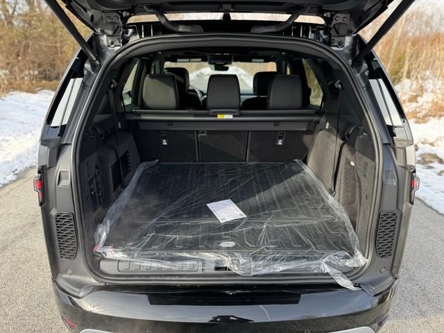 2026 Land Rover Discovery Gemini Edition - Photo 14
