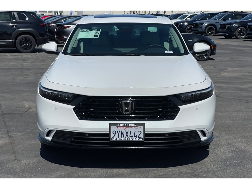 Used 2026 Platinum White Pearl Honda EX-L image 9