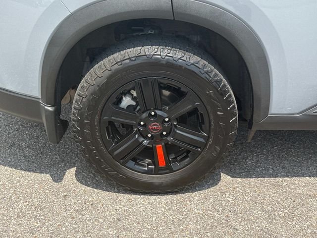 Used 2025 Gray Nissan Rock Creek image 12
