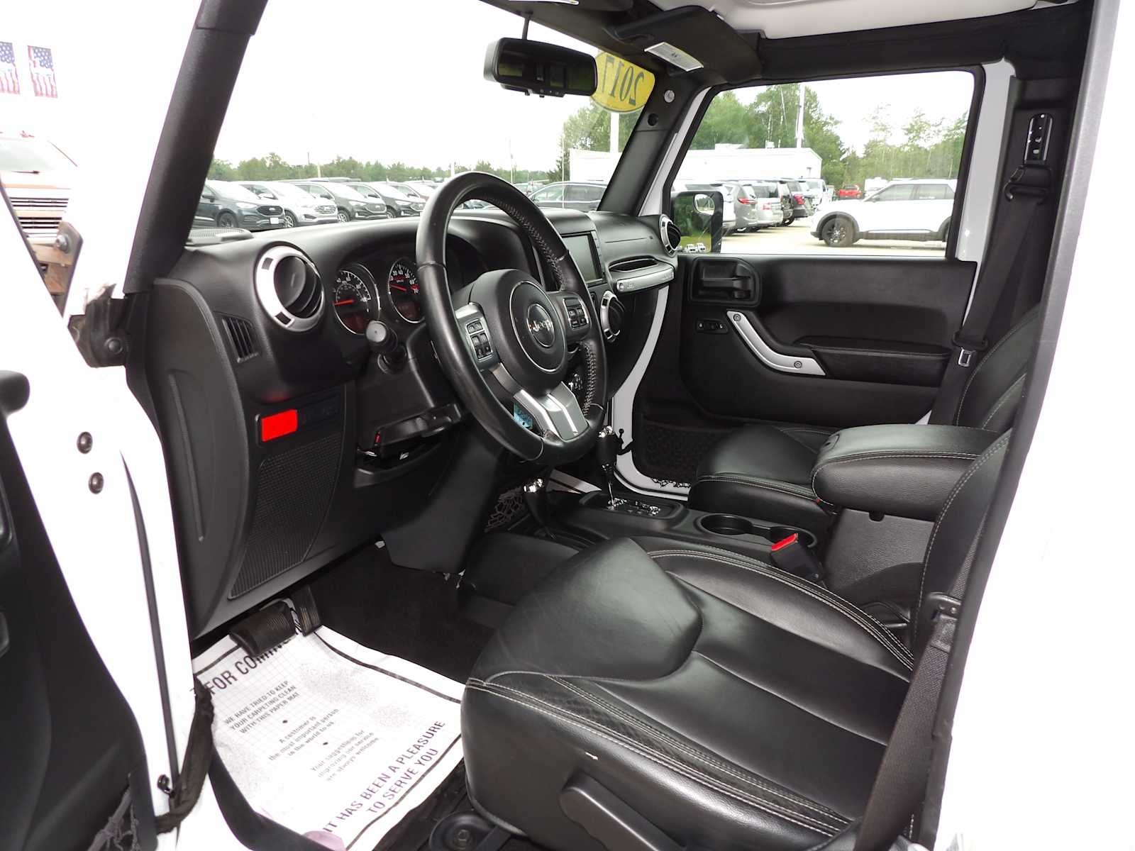 Used 2017 Bright White Clearcoat Jeep Rubicon Hard Rock image 10