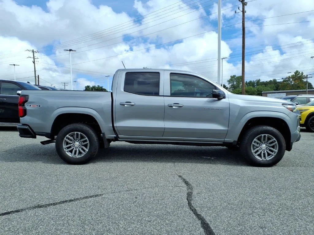 2026 Chevrolet Colorado LT - Photo 34