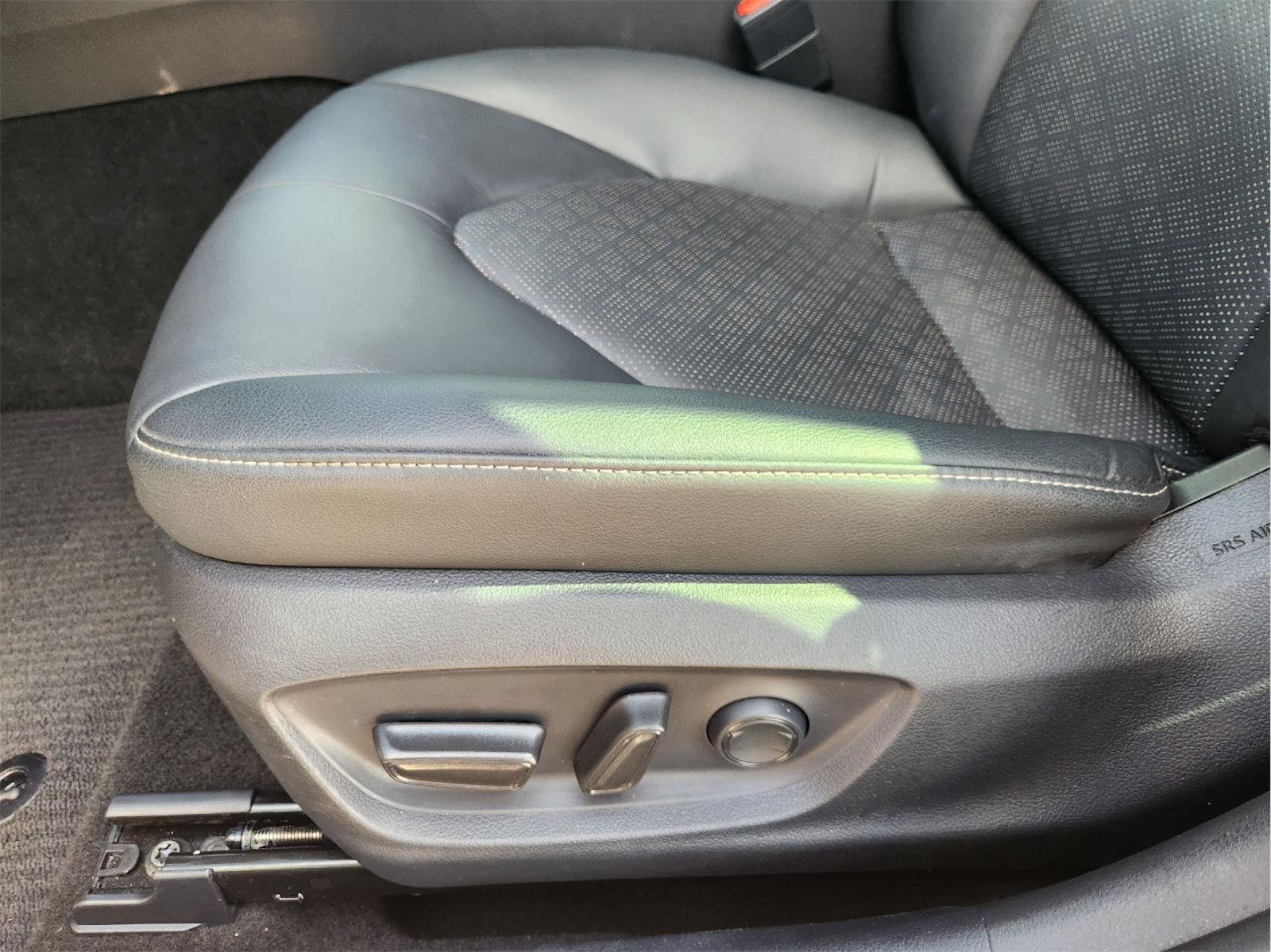 2022 Toyota Camry photo 24 of 33