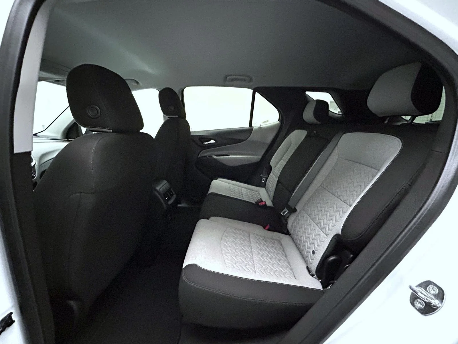 2023 Chevrolet Equinox LT - Photo 19