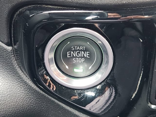 Used 2025 Black Chevrolet LT image 23