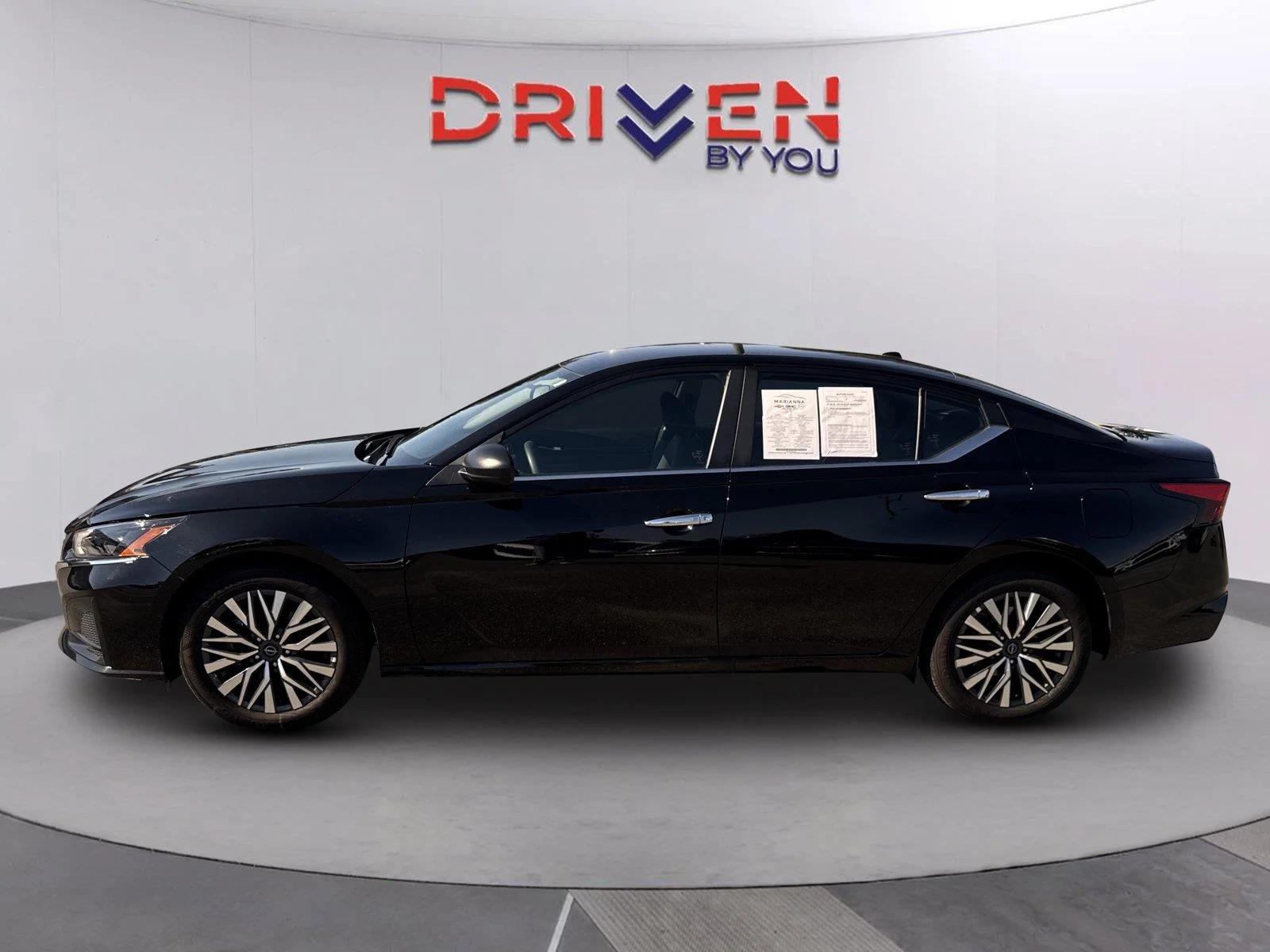 Used 2025 Super Black Nissan SV image 7