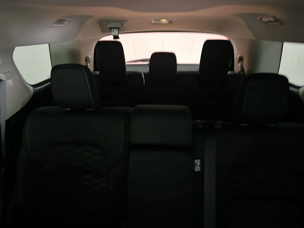 Used 2023 Silver Nissan SV image 26