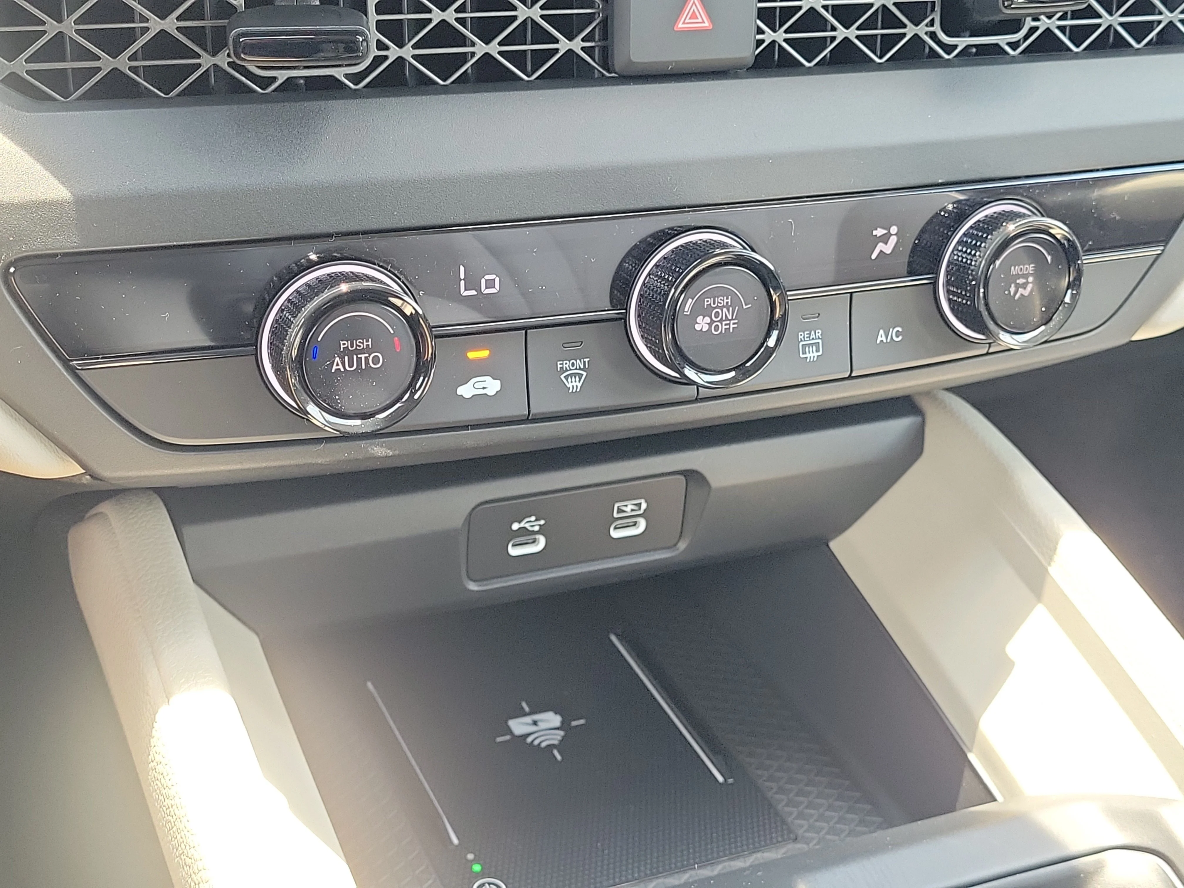 New 2026 Platinum White Pearl Honda LX image 23
