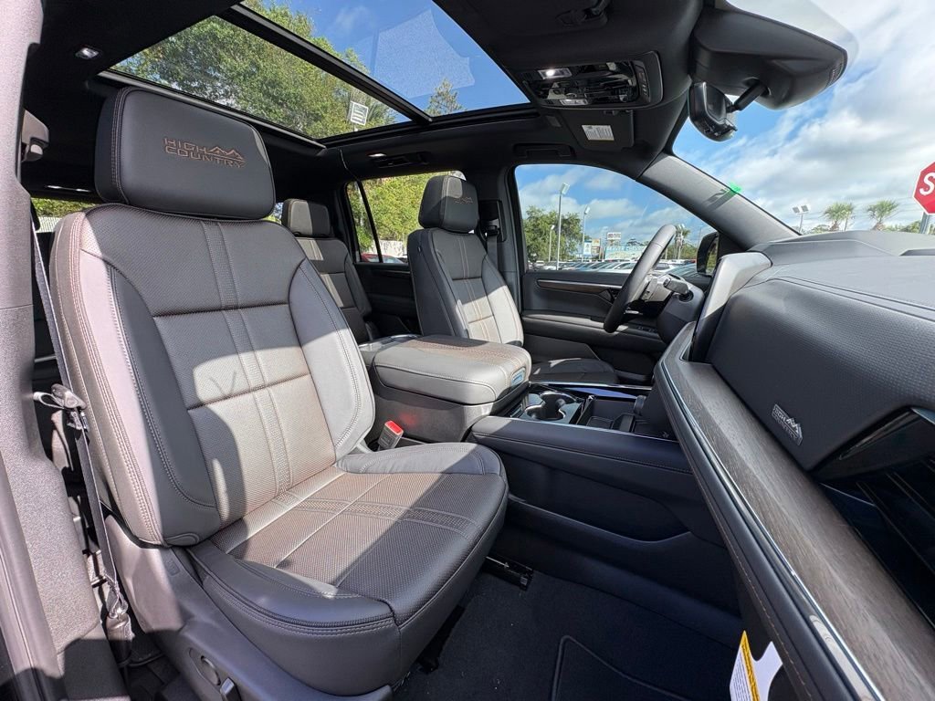 2026 Chevrolet Suburban High Country - Photo 27