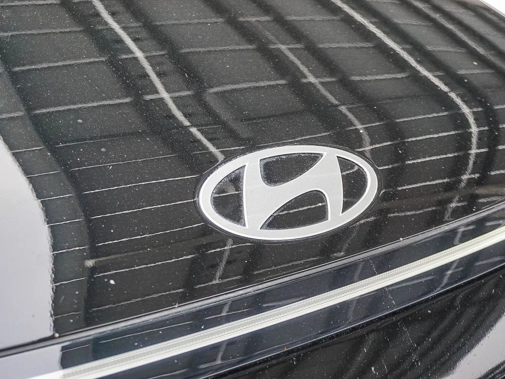 Used 2024 Black Hyundai SEL image 12